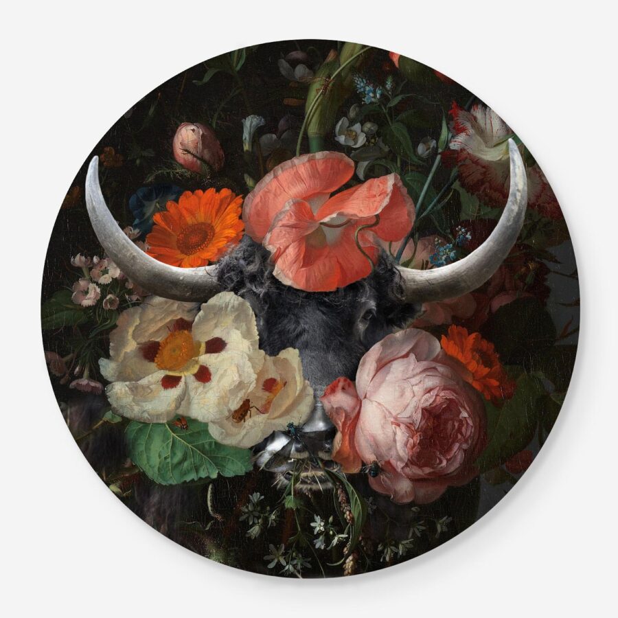 highland with flowers in a circle format